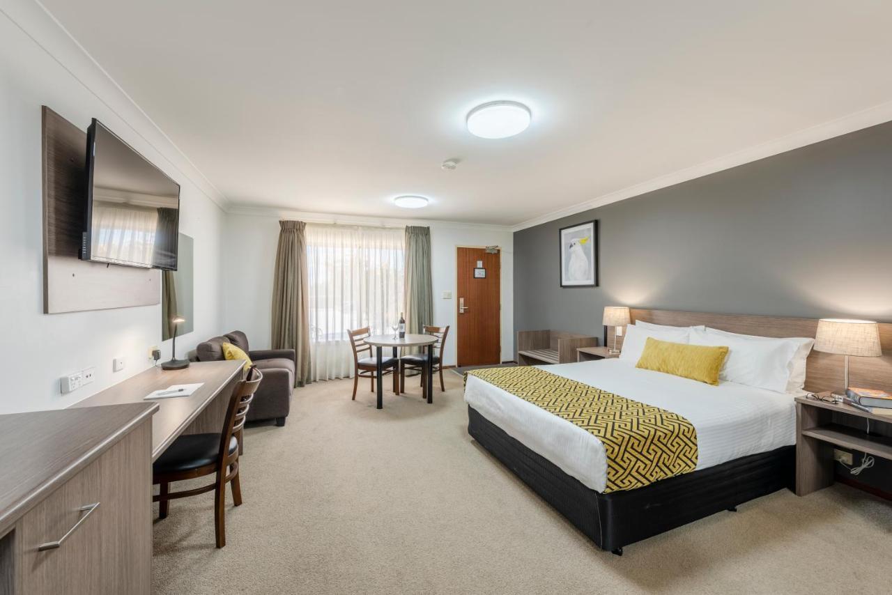 Best Western Plus Ambassador Ориндж Екстериор снимка