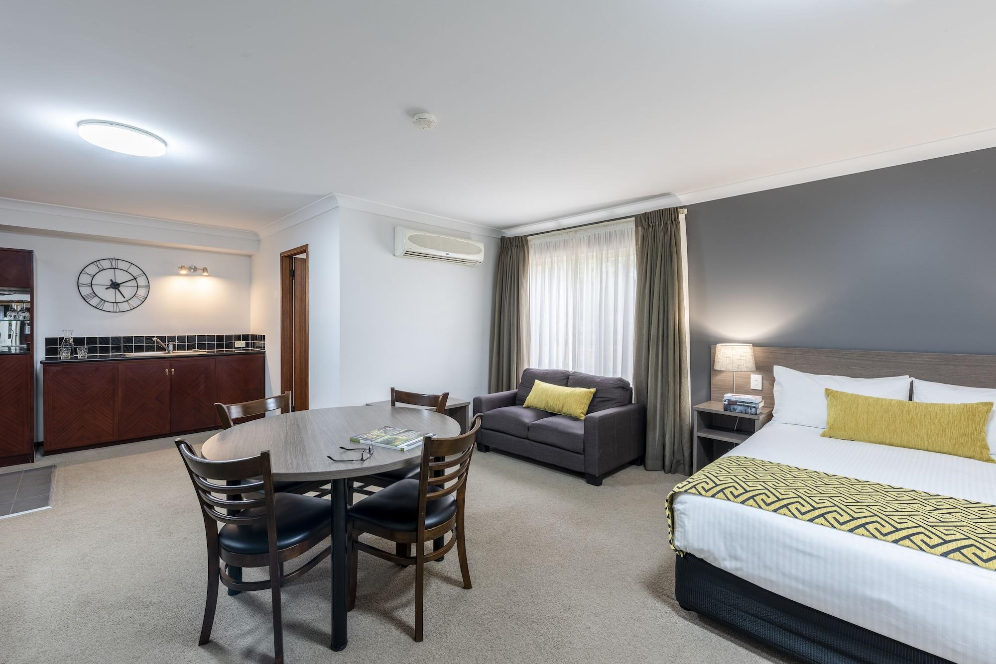 Best Western Plus Ambassador Ориндж Екстериор снимка