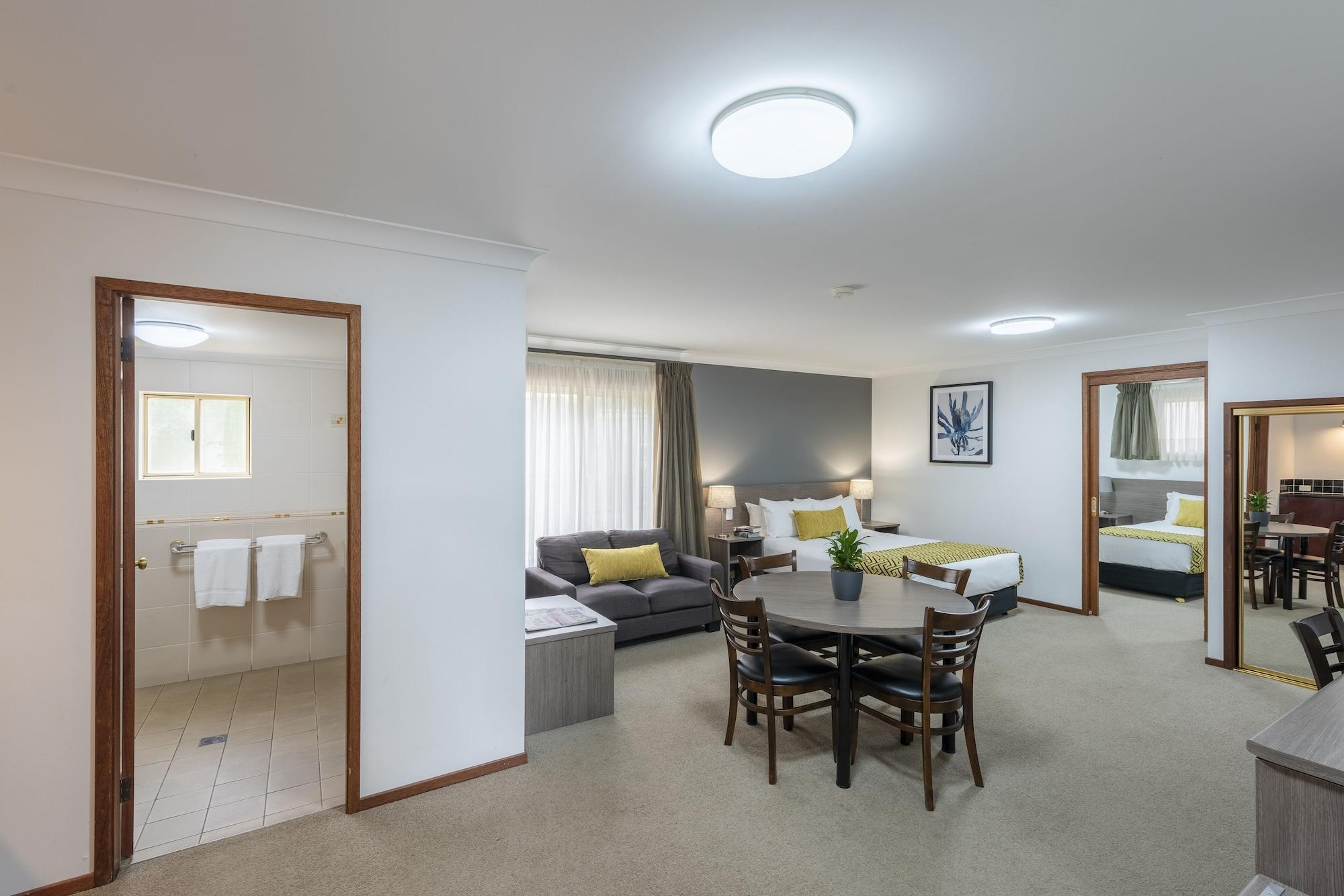 Best Western Plus Ambassador Ориндж Екстериор снимка