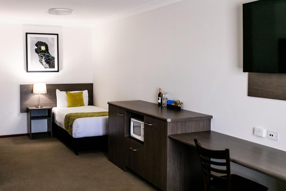 Best Western Plus Ambassador Ориндж Екстериор снимка