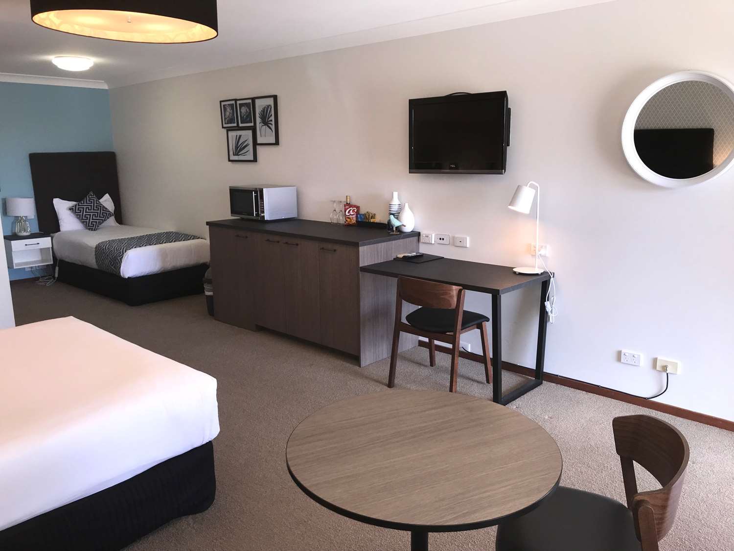 Best Western Plus Ambassador Ориндж Екстериор снимка